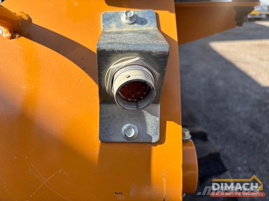 CASE SR175B 4x4 skid steer loader - high flow - 940 ho Skid steer mini nakladalci