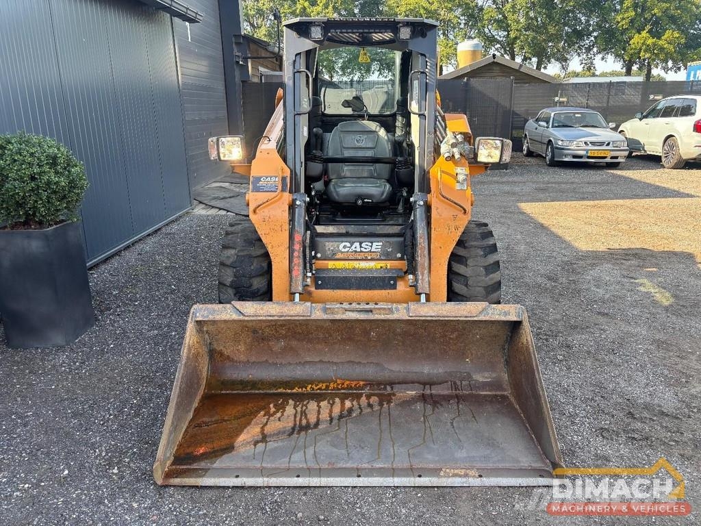 CASE SR175B 4x4 skid steer loader - high flow - 940 ho Skid steer mini nakladalci