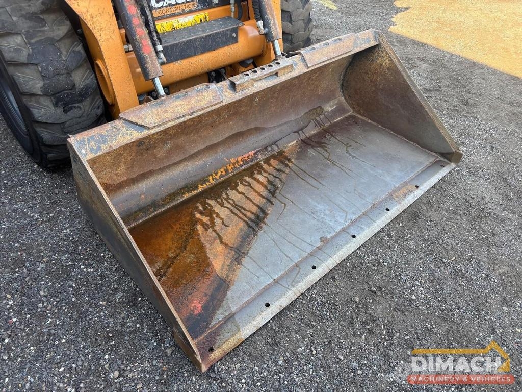 CASE SR175B 4x4 skid steer loader - high flow - 940 ho Skid steer mini nakladalci