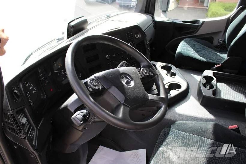 Mercedes-Benz Antos CS1250 - 045 溫控卡車
