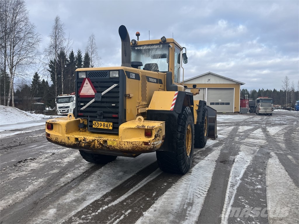 Volvo L 120 D Rataslaadurid