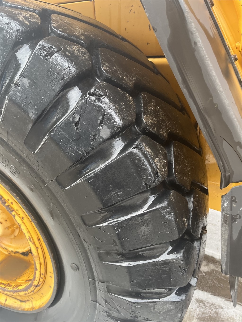 Volvo L 120 D Rataslaadurid