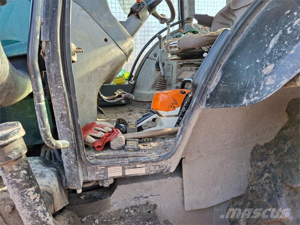 Valtra N123 4X4 + ČELNÍ NAKLADAČ Diger