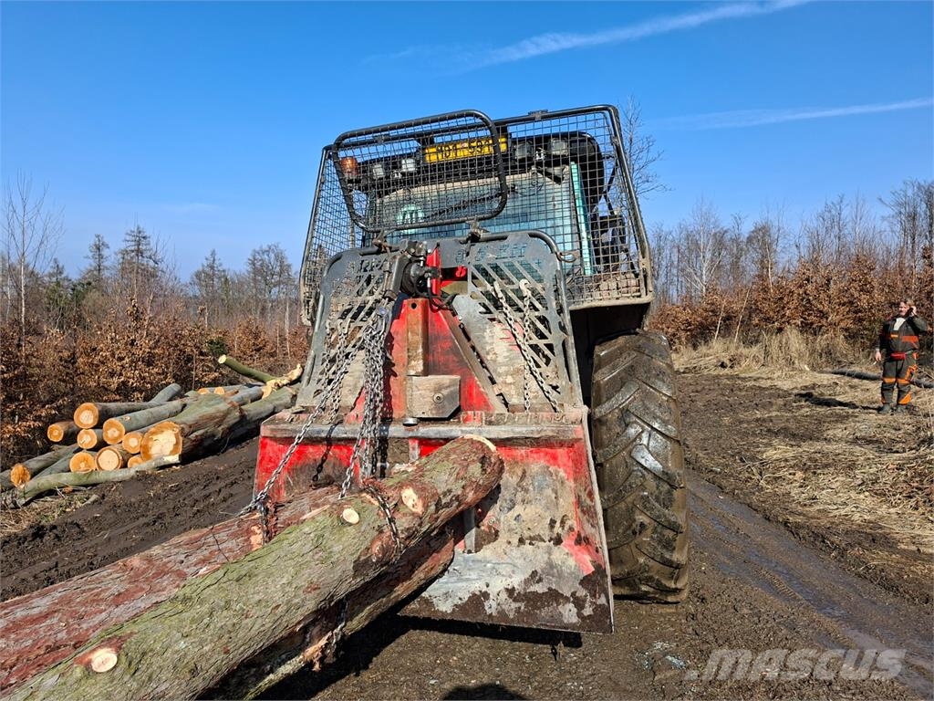 Valtra N123 4X4 + ČELNÍ NAKLADAČ Diger