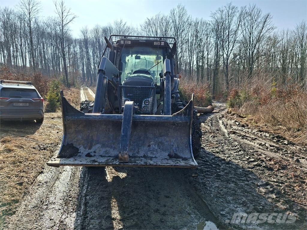Valtra N123 4X4 + ČELNÍ NAKLADAČ Diger