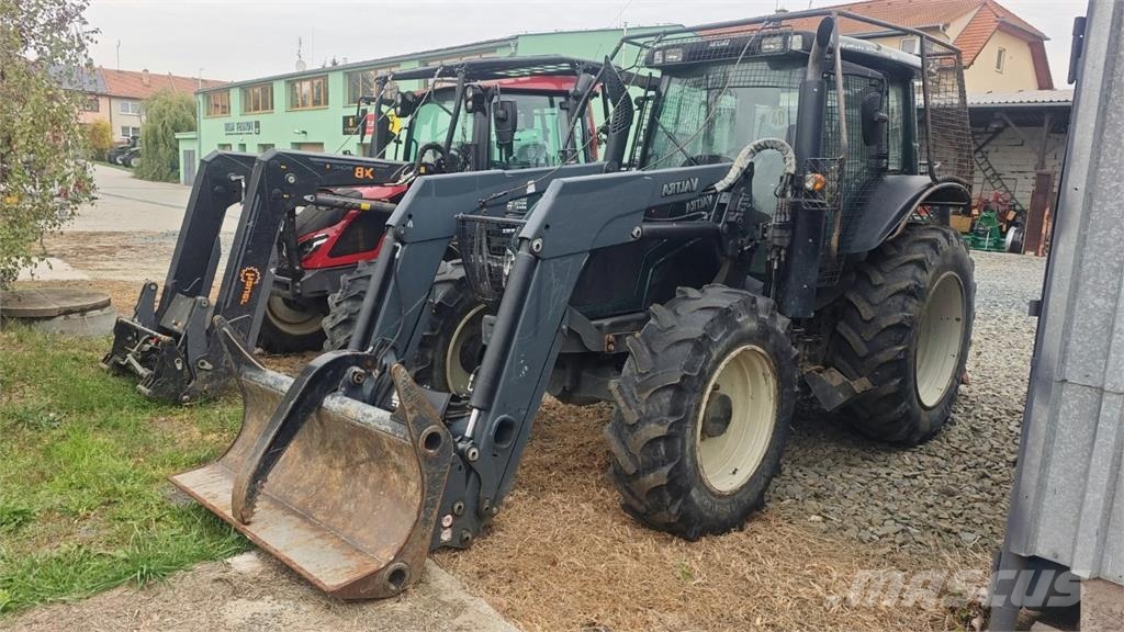 Valtra N123 4X4 + ČELNÍ NAKLADAČ Diger