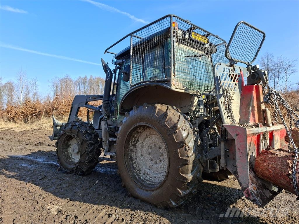 Valtra N123 4X4 + ČELNÍ NAKLADAČ Diger