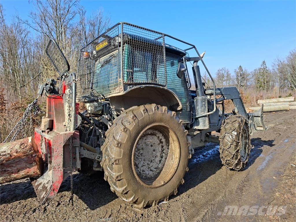 Valtra N123 4X4 + ČELNÍ NAKLADAČ Diger