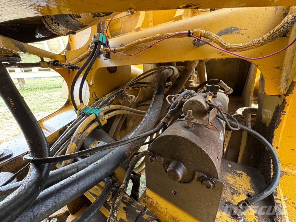 CAT 950F II Kolesni nakladalci
