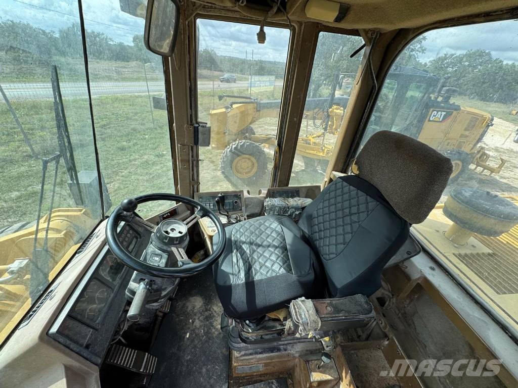 CAT 950F II Kolesni nakladalci