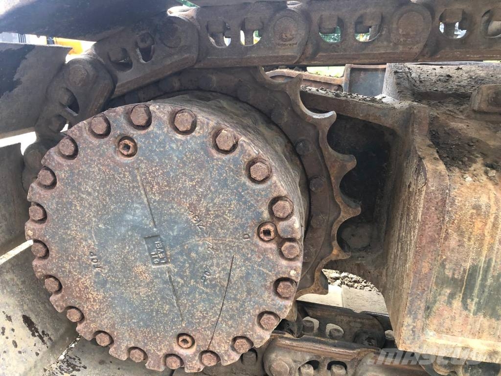 Komatsu PC 350 LC حفارات زحافة