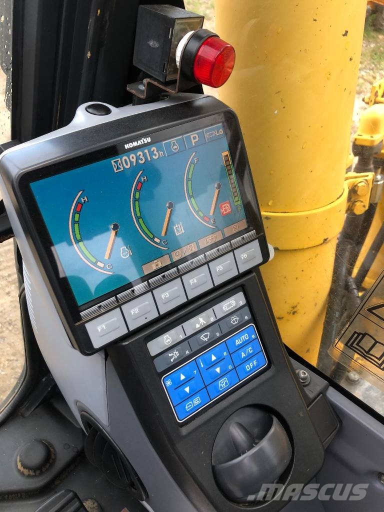 Komatsu PC 350 LC حفارات زحافة
