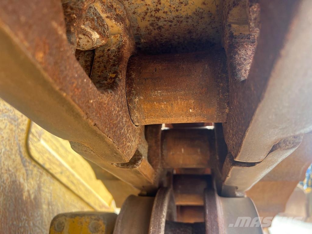 CAT D6 XL next generation . Buldozer sobre oruga