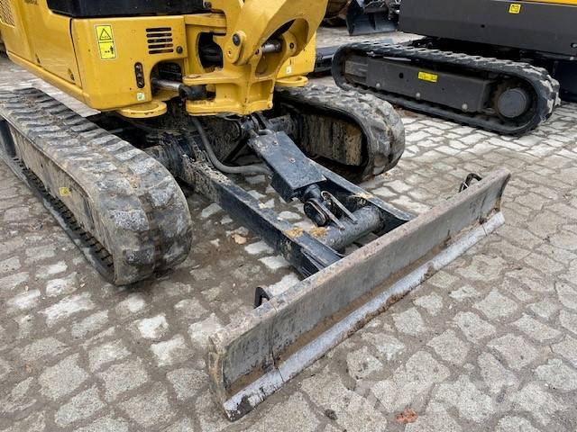 CAT 301.8-05A MIETE / RENTAL (12001902) حفارات صغيرة أقل من 7 طن (حفارات صغيرة)