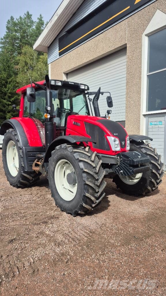 Valtra N 143 D Traktorit
