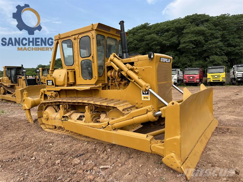 CAT D7G Buldožerji goseničarji