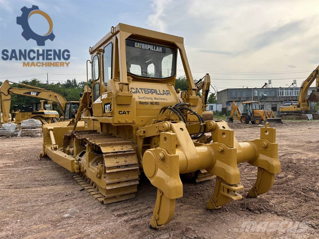 CAT D7G Buldožerji goseničarji