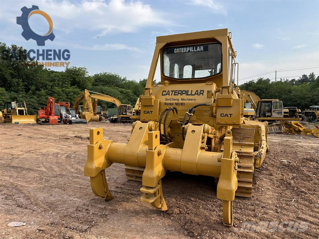 CAT D7G Buldožerji goseničarji