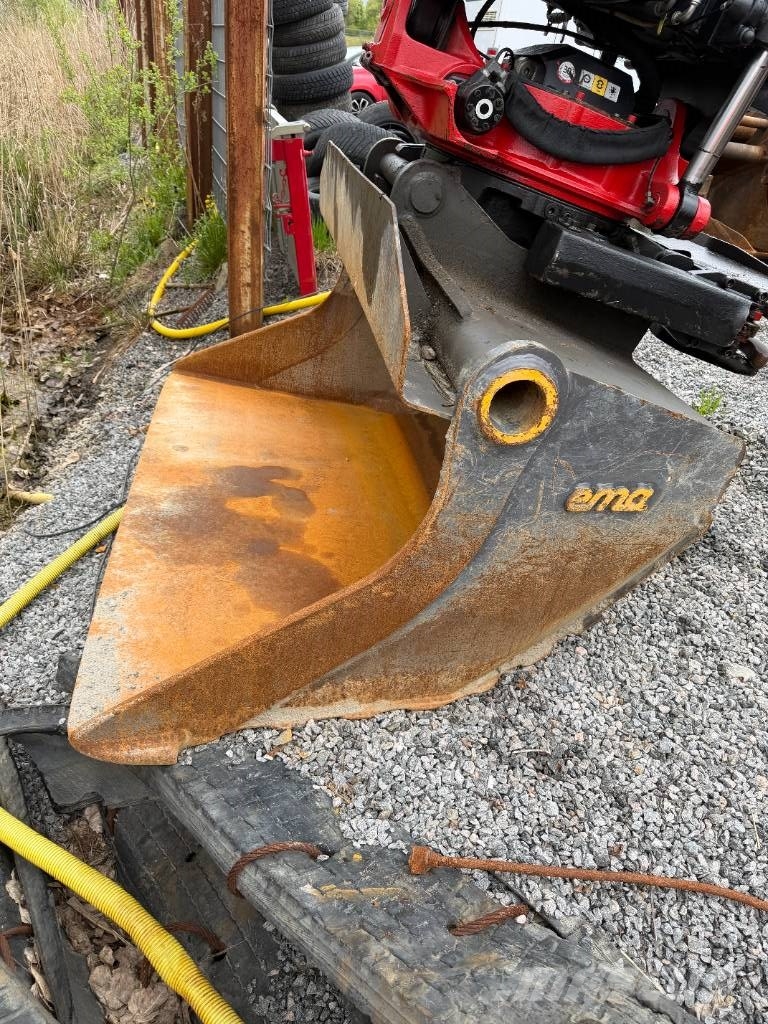 Volvo EC 250 EL Гусеничные экскаваторы