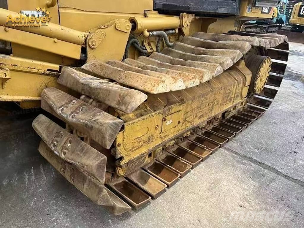 CAT D 3 Гусеничные бульдозеры