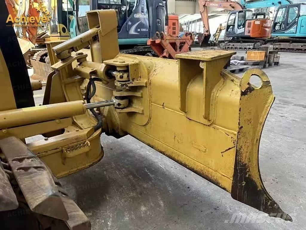 CAT D 3 Гусеничные бульдозеры