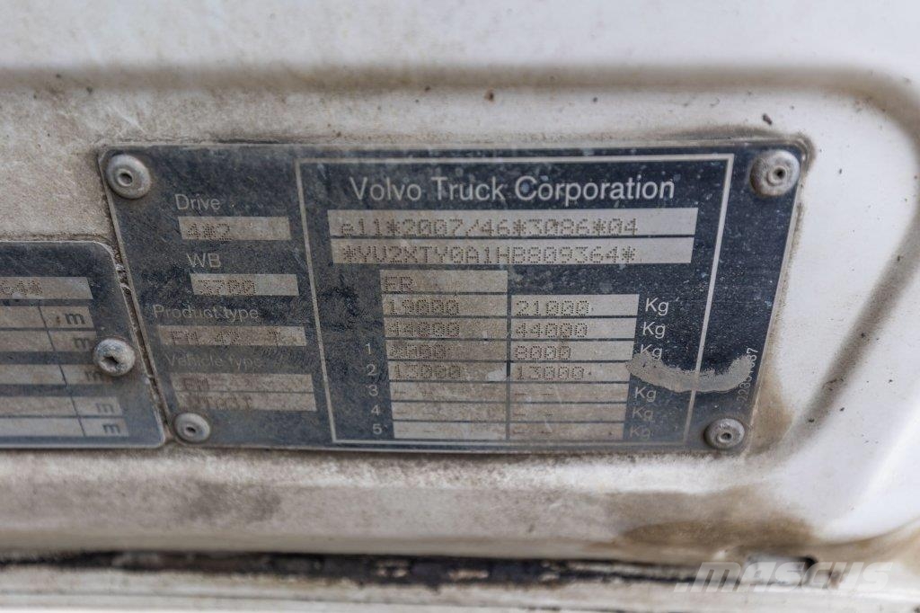 Volvo FMX GLOB 460+HYDR Vetopöytäautot