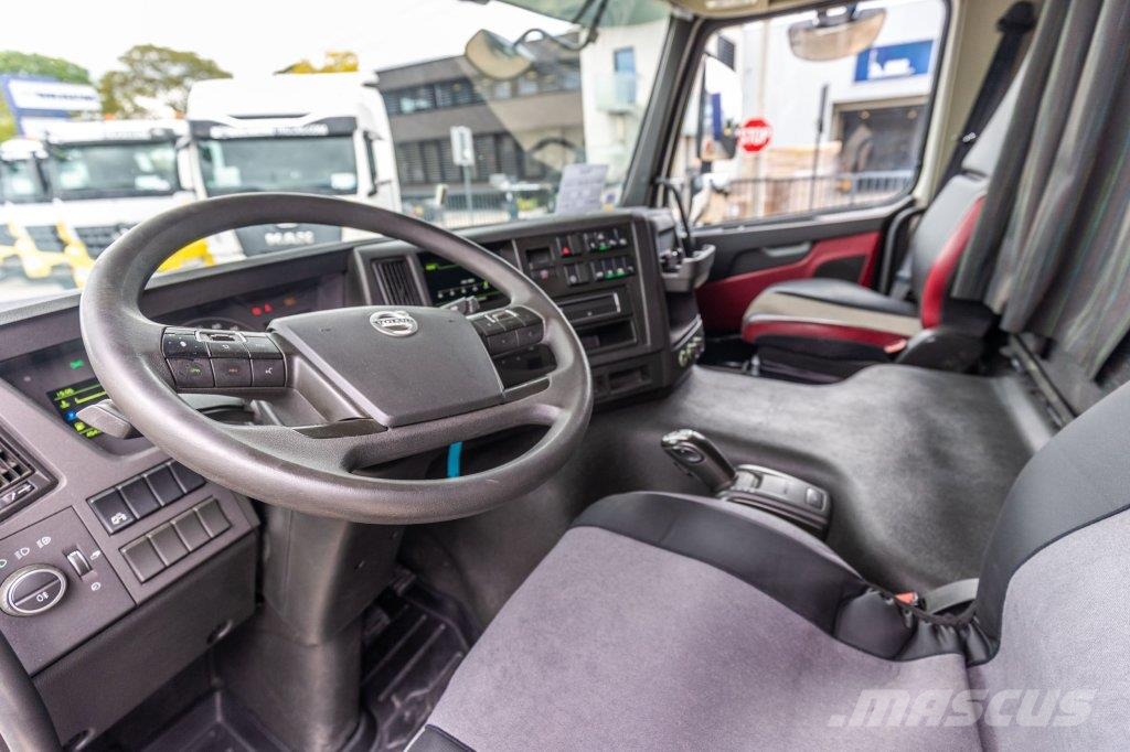 Volvo FMX GLOB 460+HYDR Vetopöytäautot