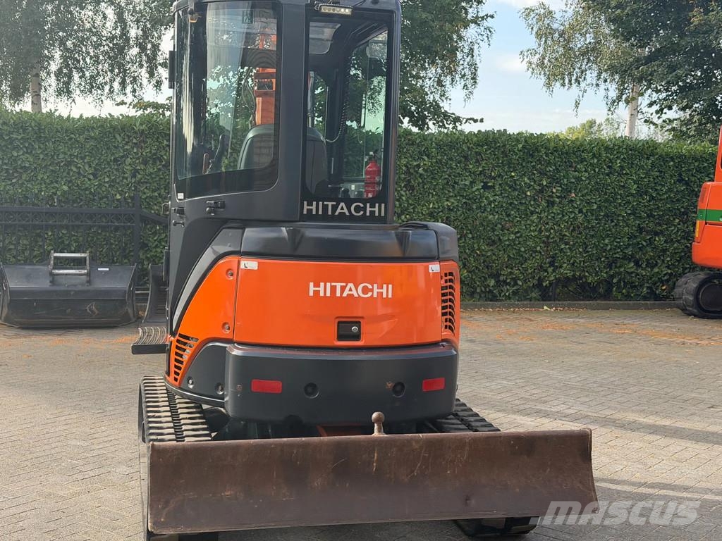 Hitachi ZX35U-2 CLR Mini bagri <7t