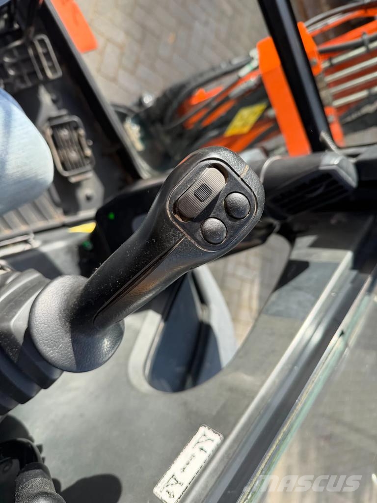Hitachi ZX35U-2 CLR Mini bagri <7t