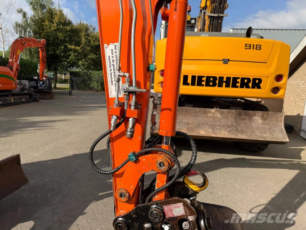 Hitachi ZX35U-2 CLR Mini bagri <7t