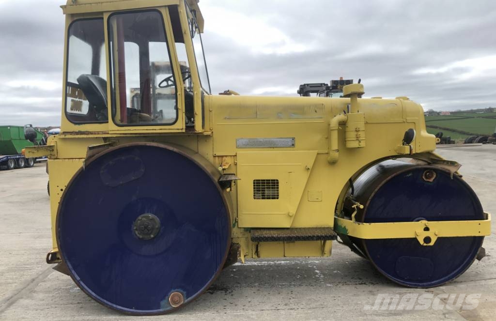 Aveling Barford DC012 مداحل ثنائية الاسطوانة