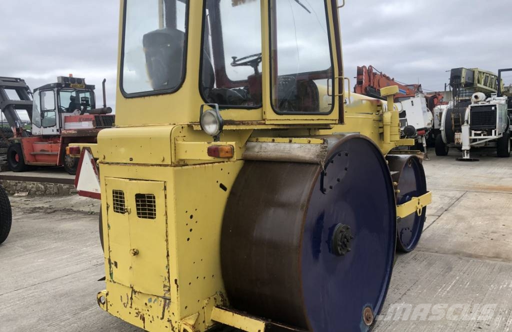 Aveling Barford DC012 مداحل ثنائية الاسطوانة