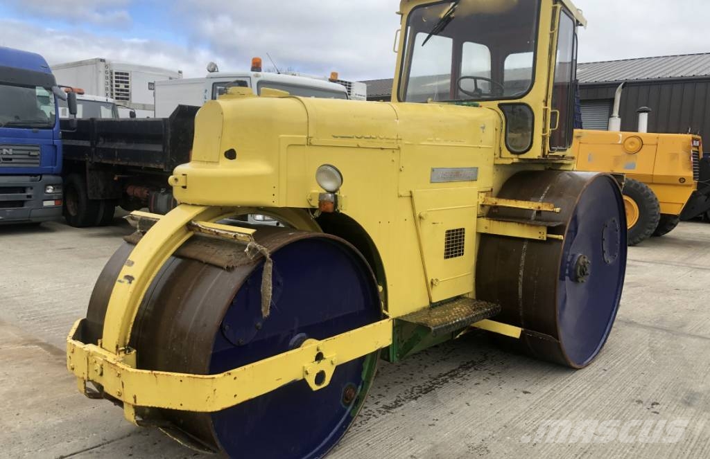 Aveling Barford DC012 مداحل ثنائية الاسطوانة