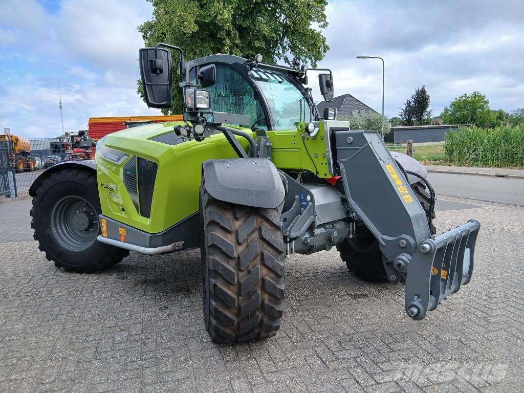 CLAAS Scorpion 742 VP Stage V NIGHT EDITION Telehandlers