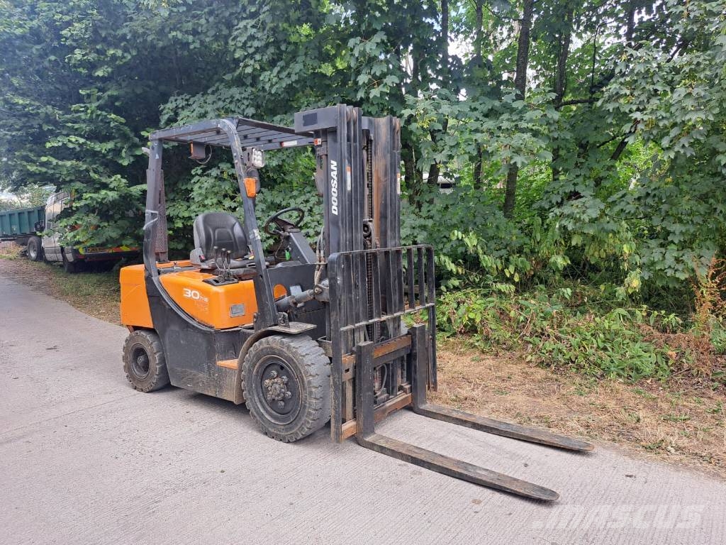 Doosan D 30G Plus Diesel forklifts