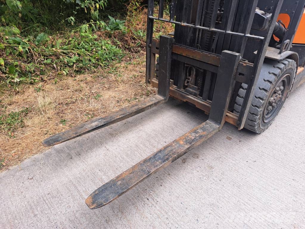 Doosan D 30G Plus Diesel forklifts