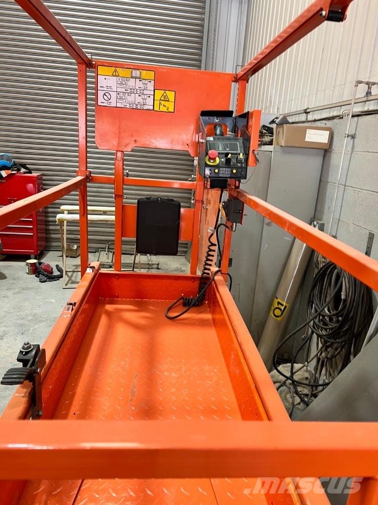 JLG ES 1932 剪叉式升降机
