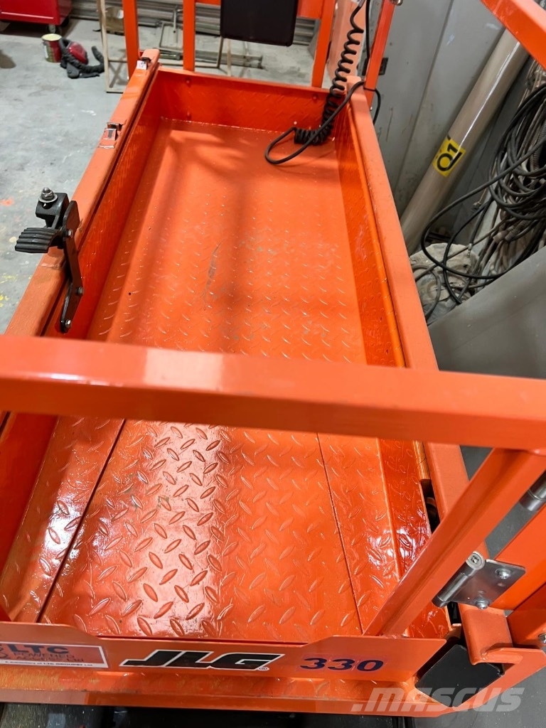 JLG ES 1932 剪叉式升降机