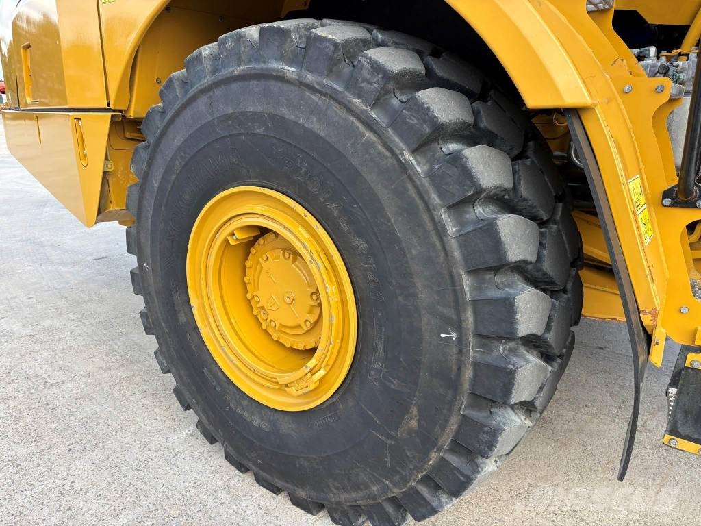 CAT 745 Knik dumptrucks