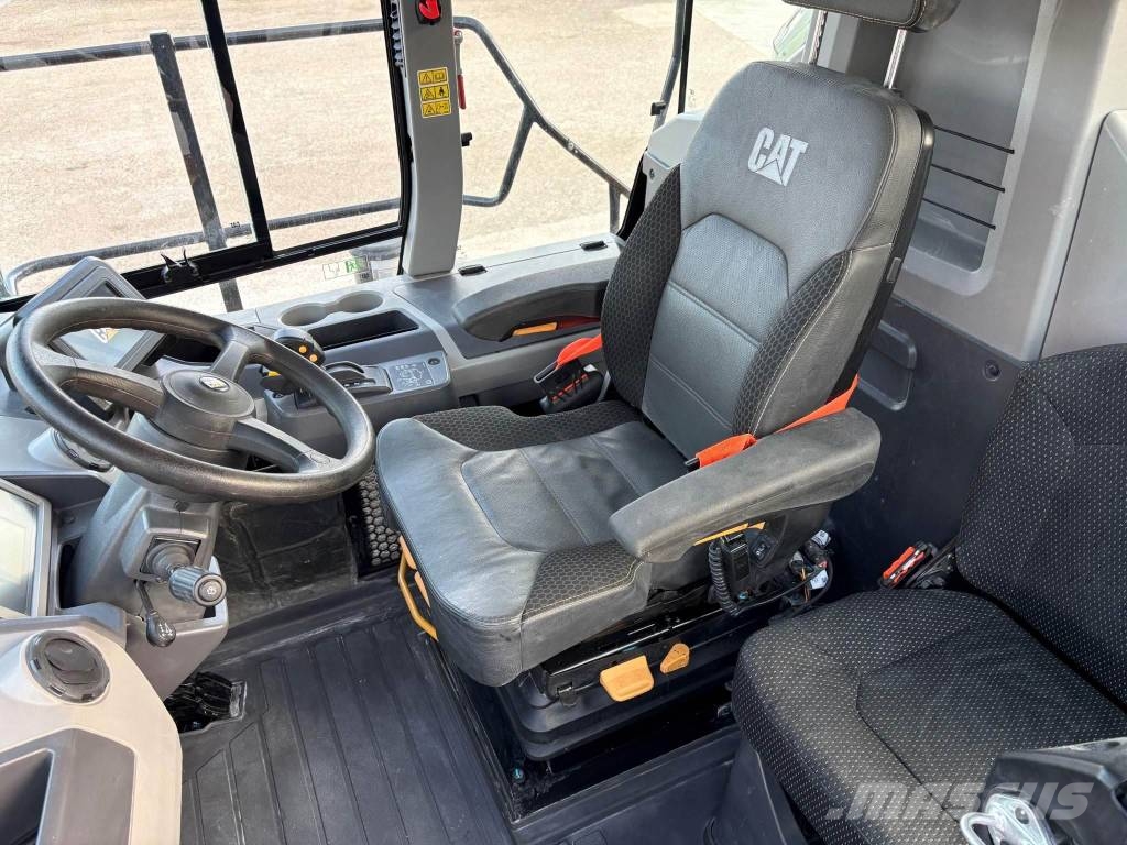 CAT 745 Knik dumptrucks