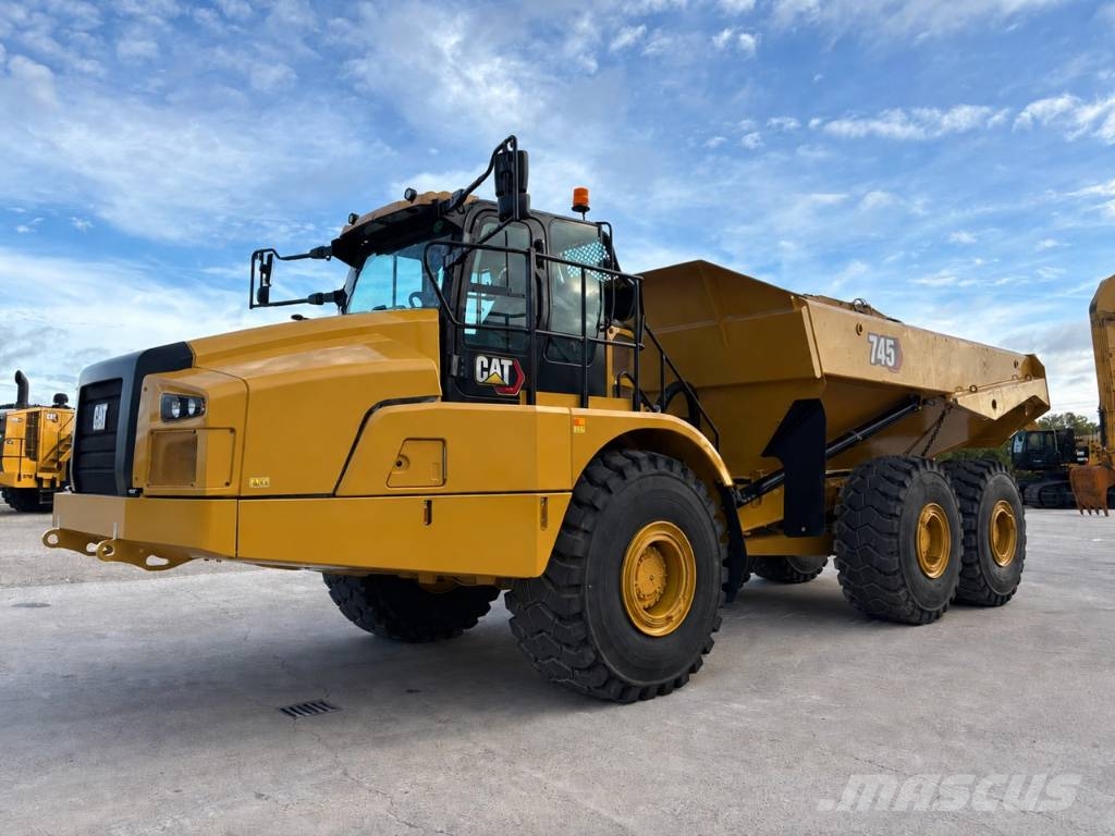 CAT 745 Knik dumptrucks