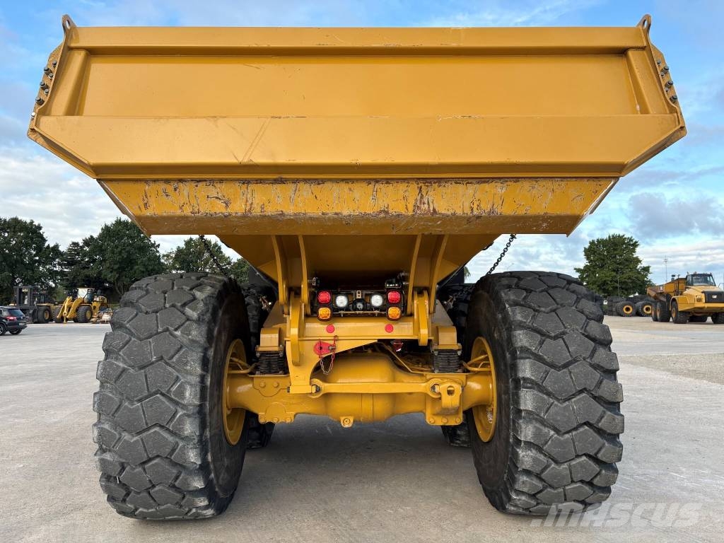 CAT 745 Knik dumptrucks