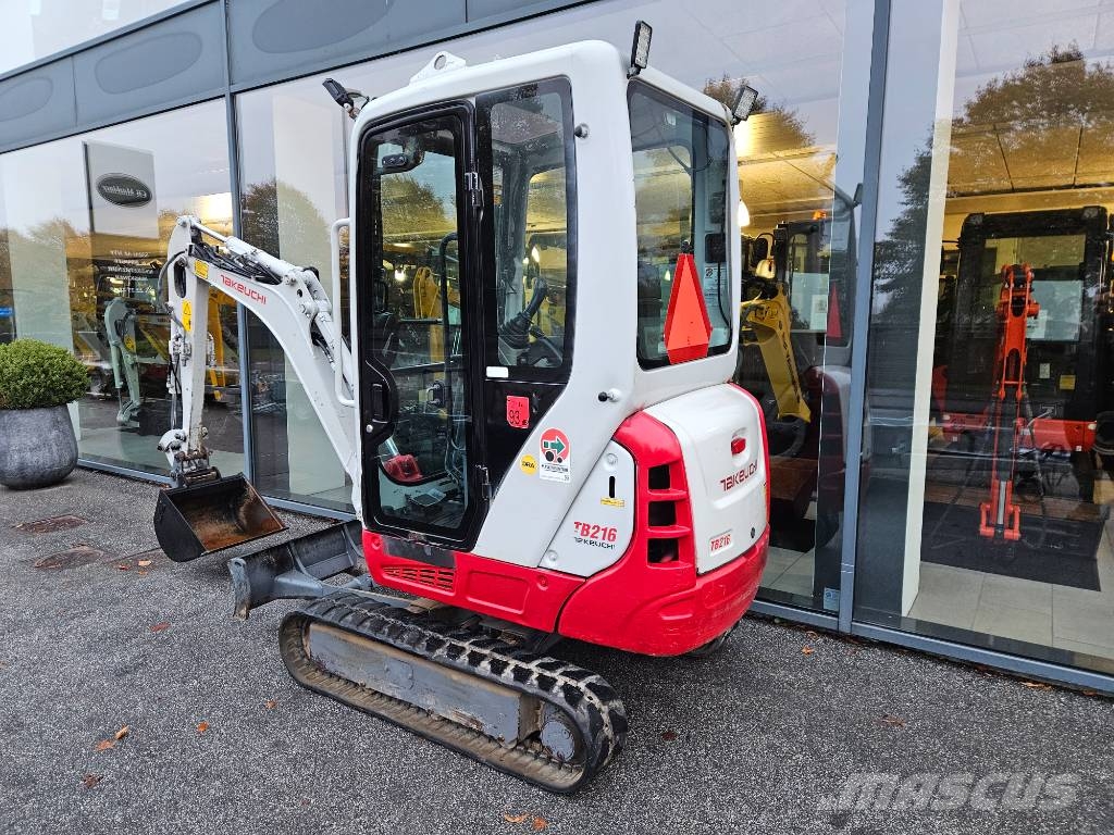 Takeuchi TB 216 حفارات صغيرة أقل من 7 طن (حفارات صغيرة)