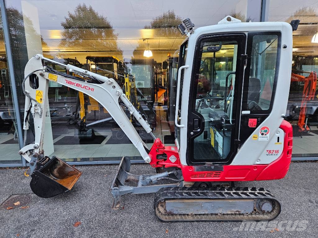 Takeuchi TB 216 حفارات صغيرة أقل من 7 طن (حفارات صغيرة)