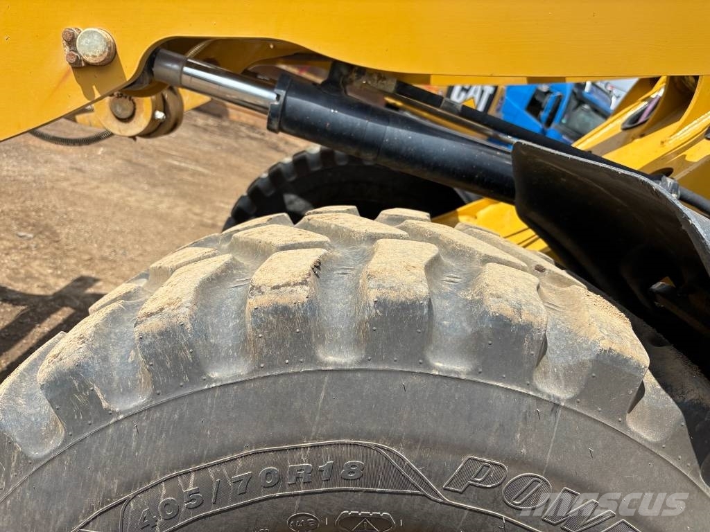 CAT 906 M Φορτωτές με λάστιχα (Τροχοφόροι)