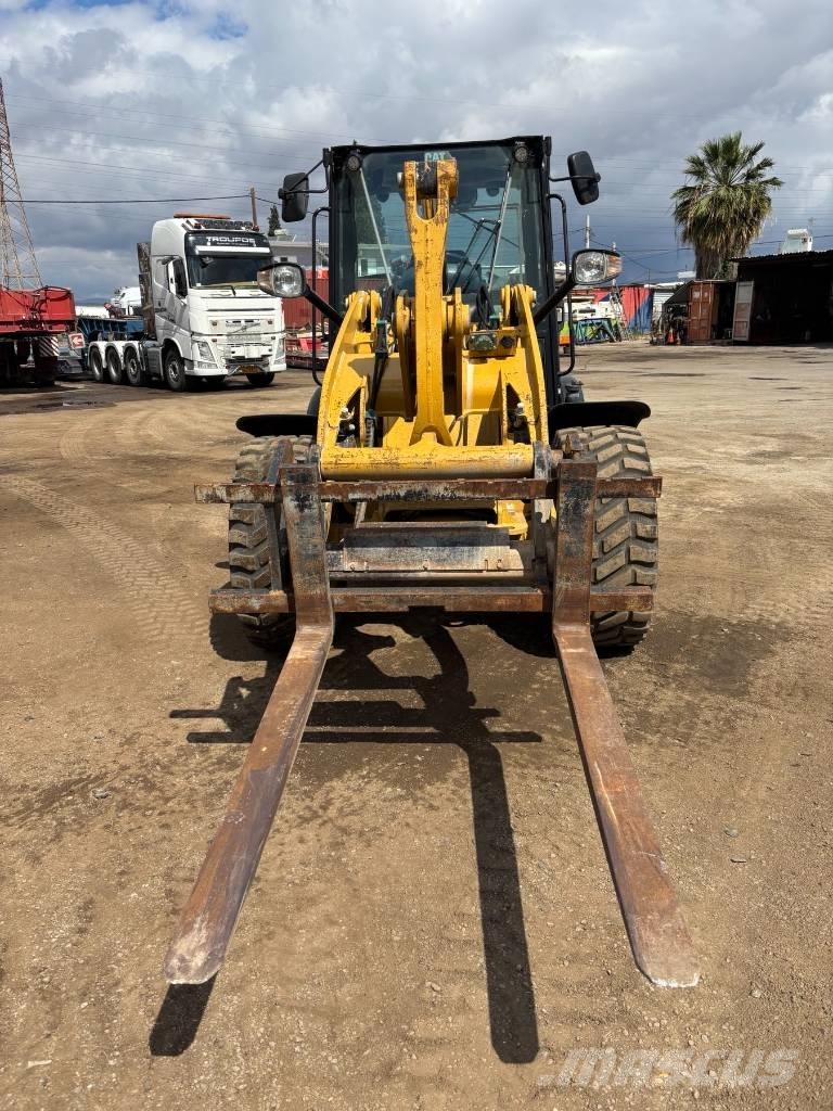 CAT 906 M Φορτωτές με λάστιχα (Τροχοφόροι)