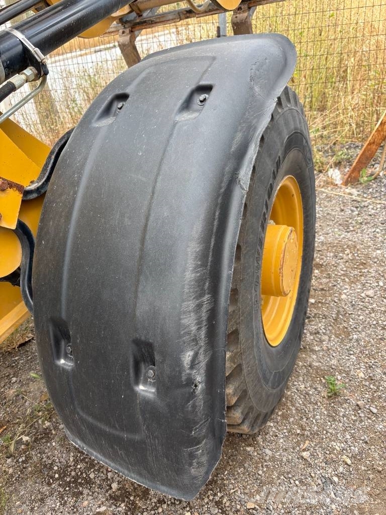 CAT 906 M Φορτωτές με λάστιχα (Τροχοφόροι)
