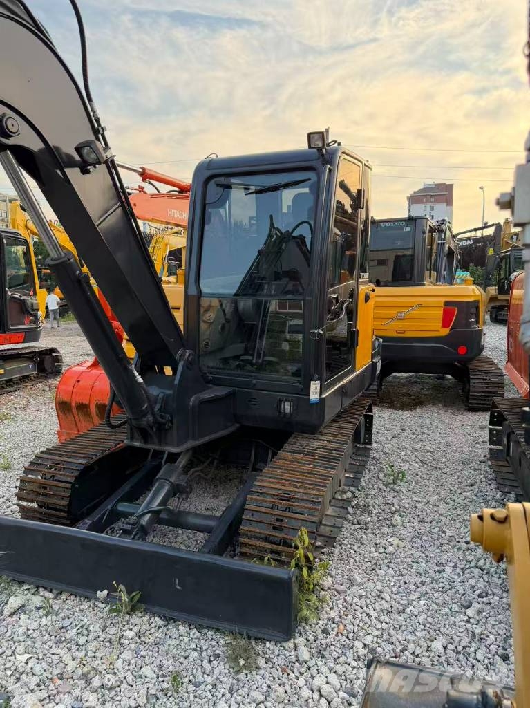 Volvo EC60D Bagri goseničarji