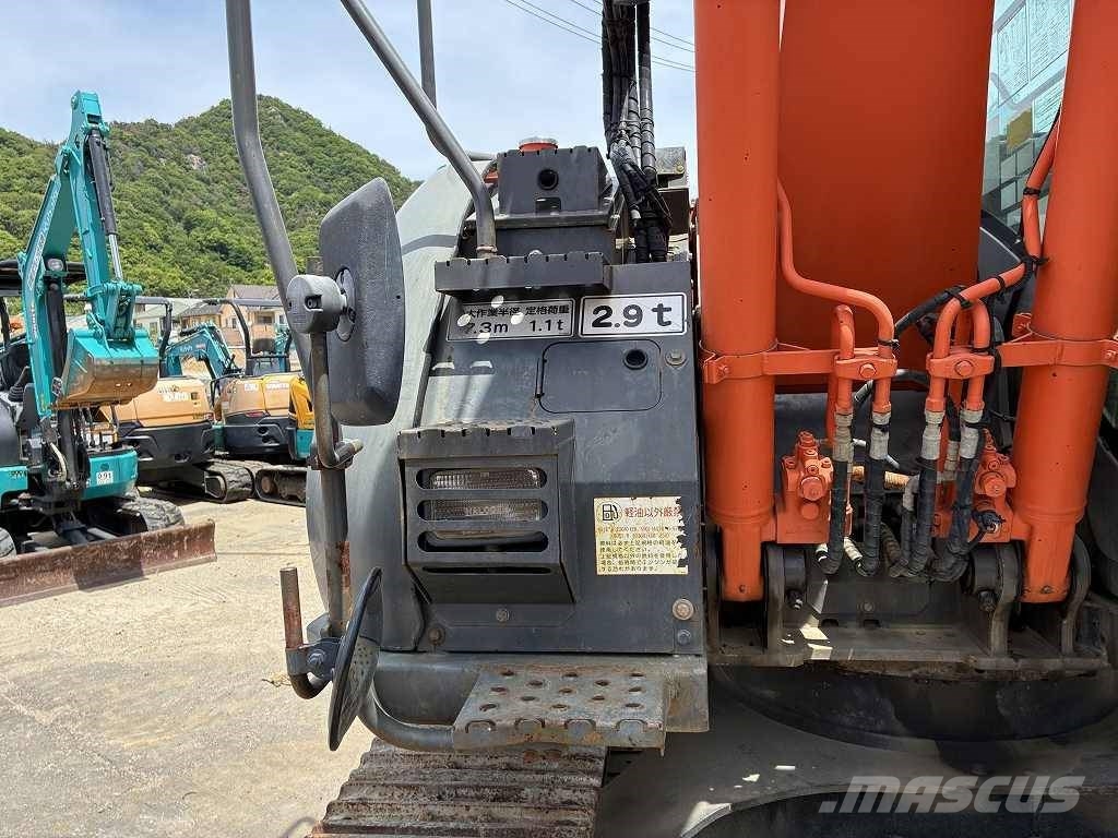 Hitachi ZX135US‑3 Bageri gusjeničari