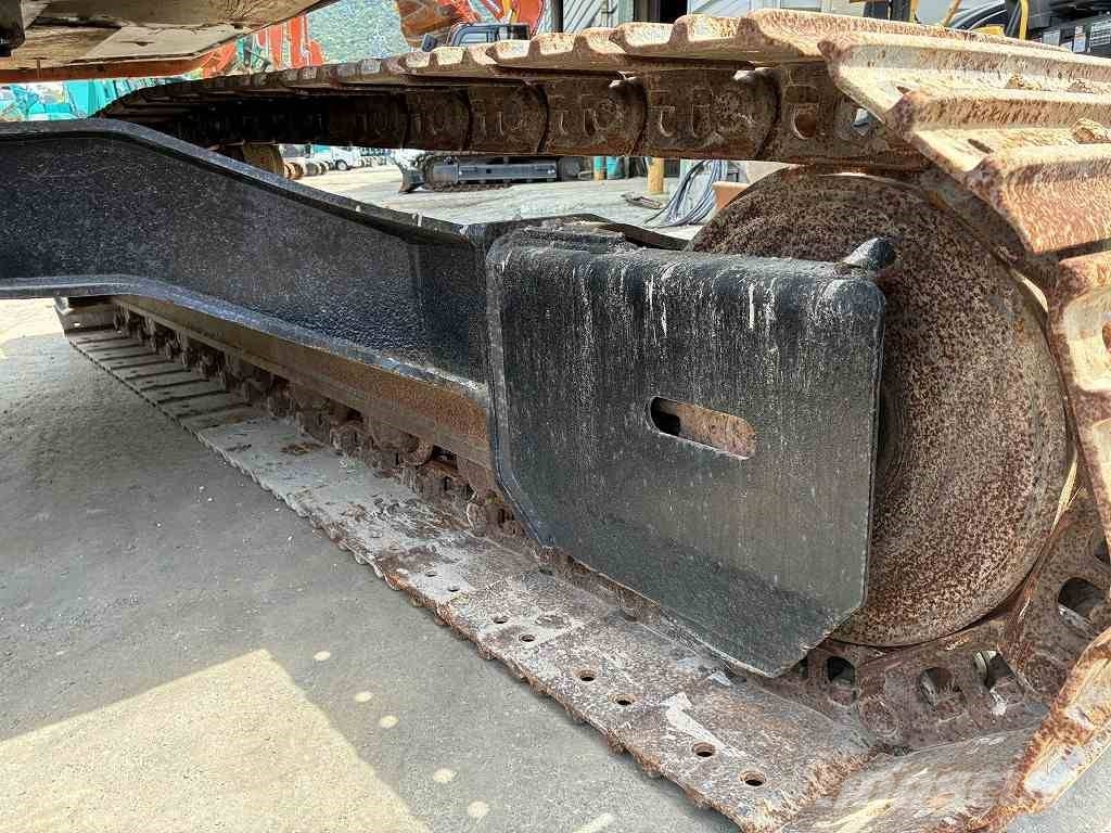 Hitachi ZX135US‑3 Bageri gusjeničari
